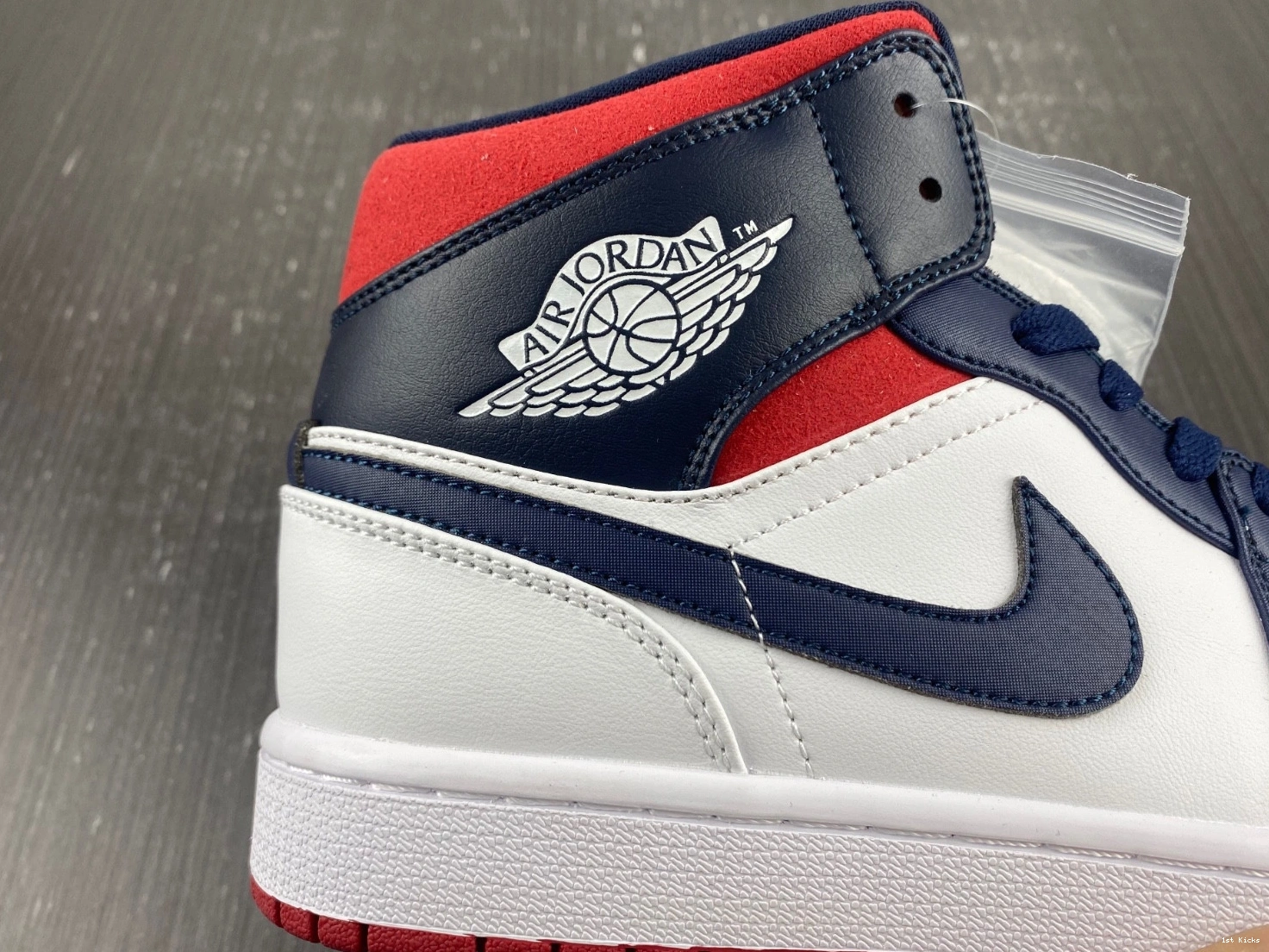 Jordan 1 USA Mid - 852542-104 SE 0518